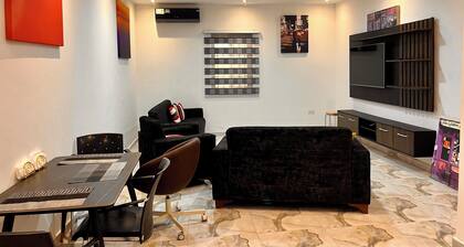 Enchanting 3-bedroom apartment with AC in Somanya