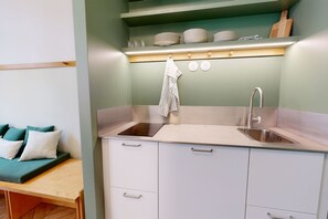 Room - Altido Delightful 1bed Studio w Shared Co-working Space (Paris)