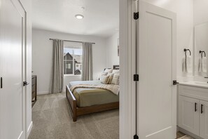 Townhome, 4 Bedrooms
