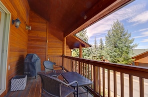 Townhome, 2 Bedrooms | Property grounds
