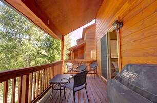 Townhome, 2 Bedrooms | Property grounds