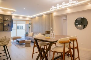 公寓 | 3 間睡房、互聯網