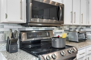 Fridge, microwave, oven, stovetop - Florida-Style Home | Pool, Kayak, Bikes, & Ping Pong (Marco Island)