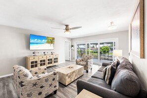 TV connectée, table de tennis de table