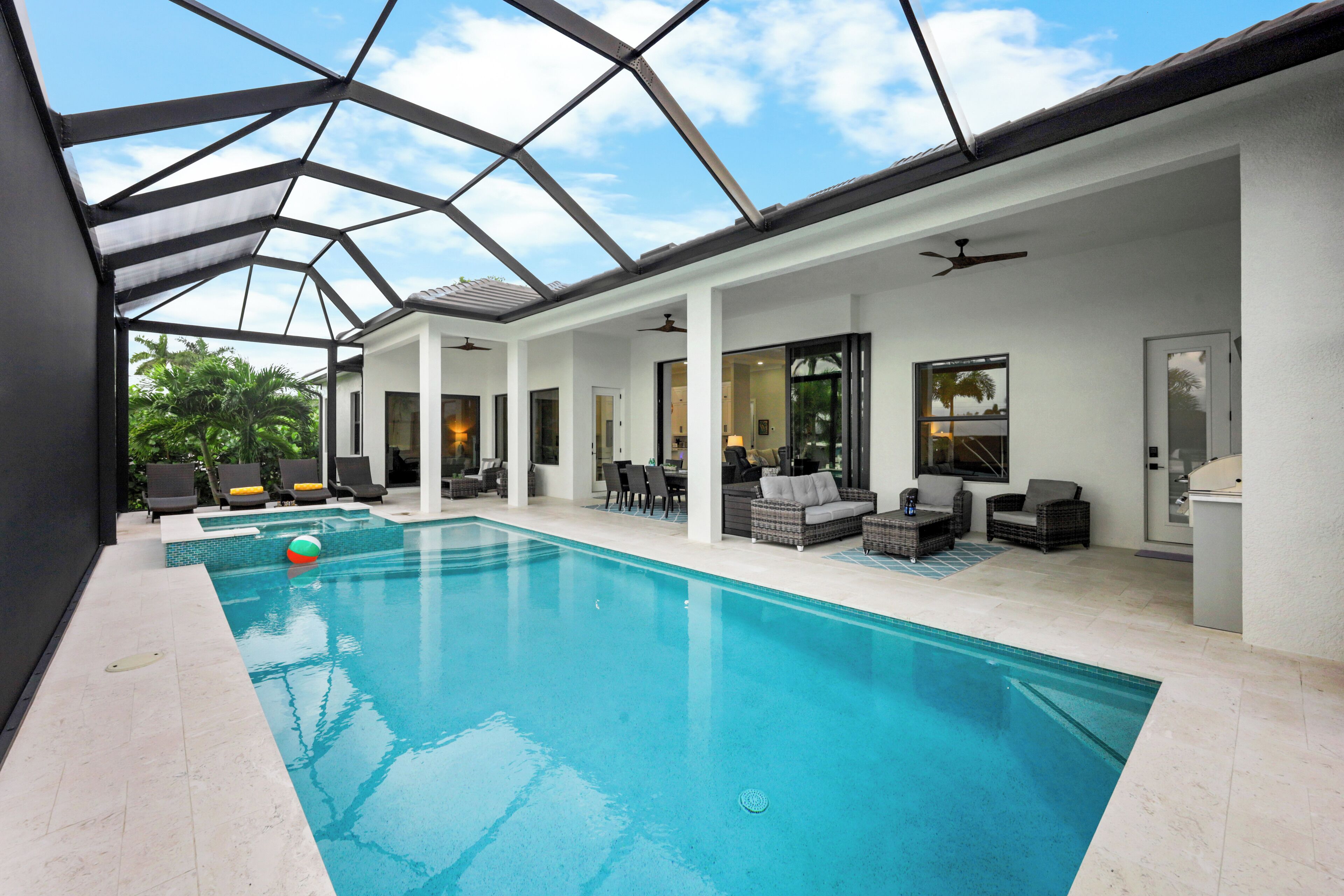 Et oppvarmet basseng