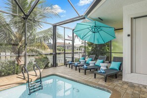 Et oppvarmet basseng