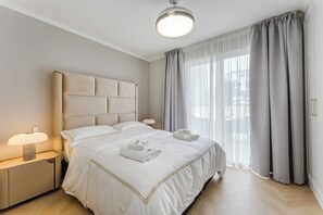 Signature Apartment, 2 Bedrooms, Courtyard View