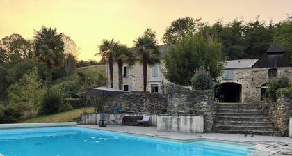 Casa Hourquet: nature, pool and the Pyrenees