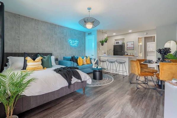 Bügeleisen/Bügelbrett, WLAN, Bettwäsche