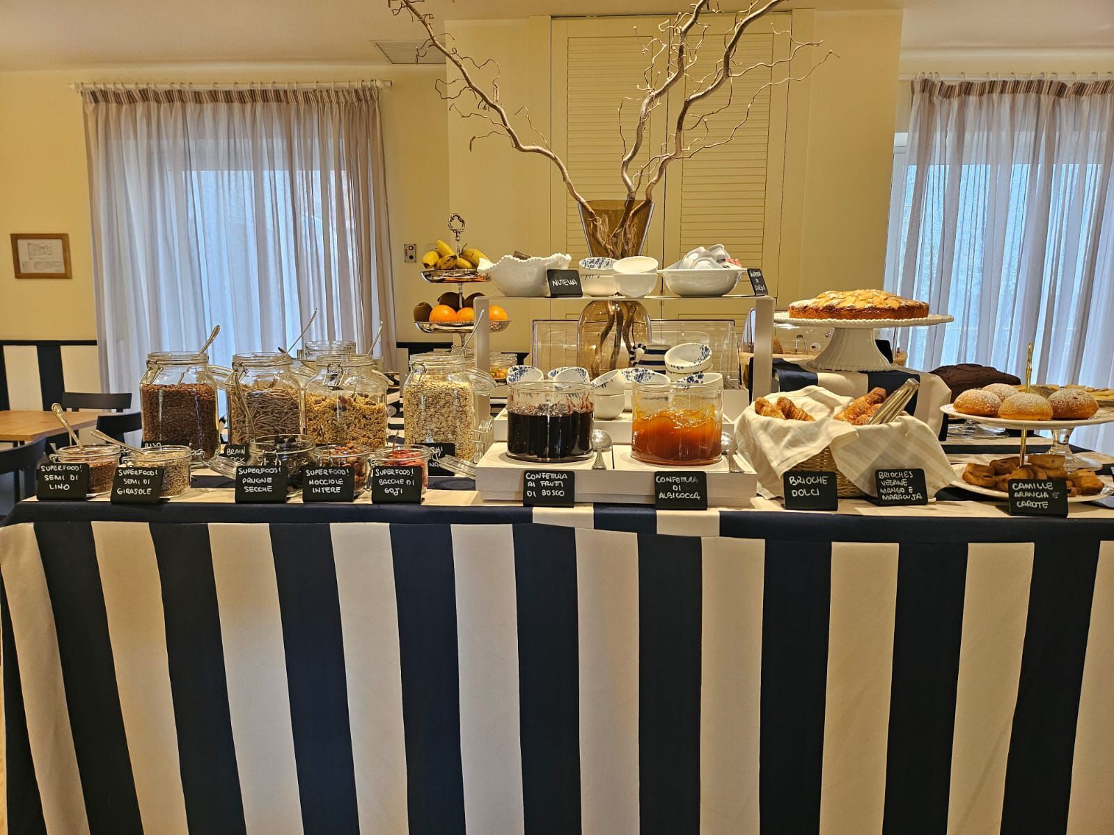 Petit déjeuner buffet compris tous les jours