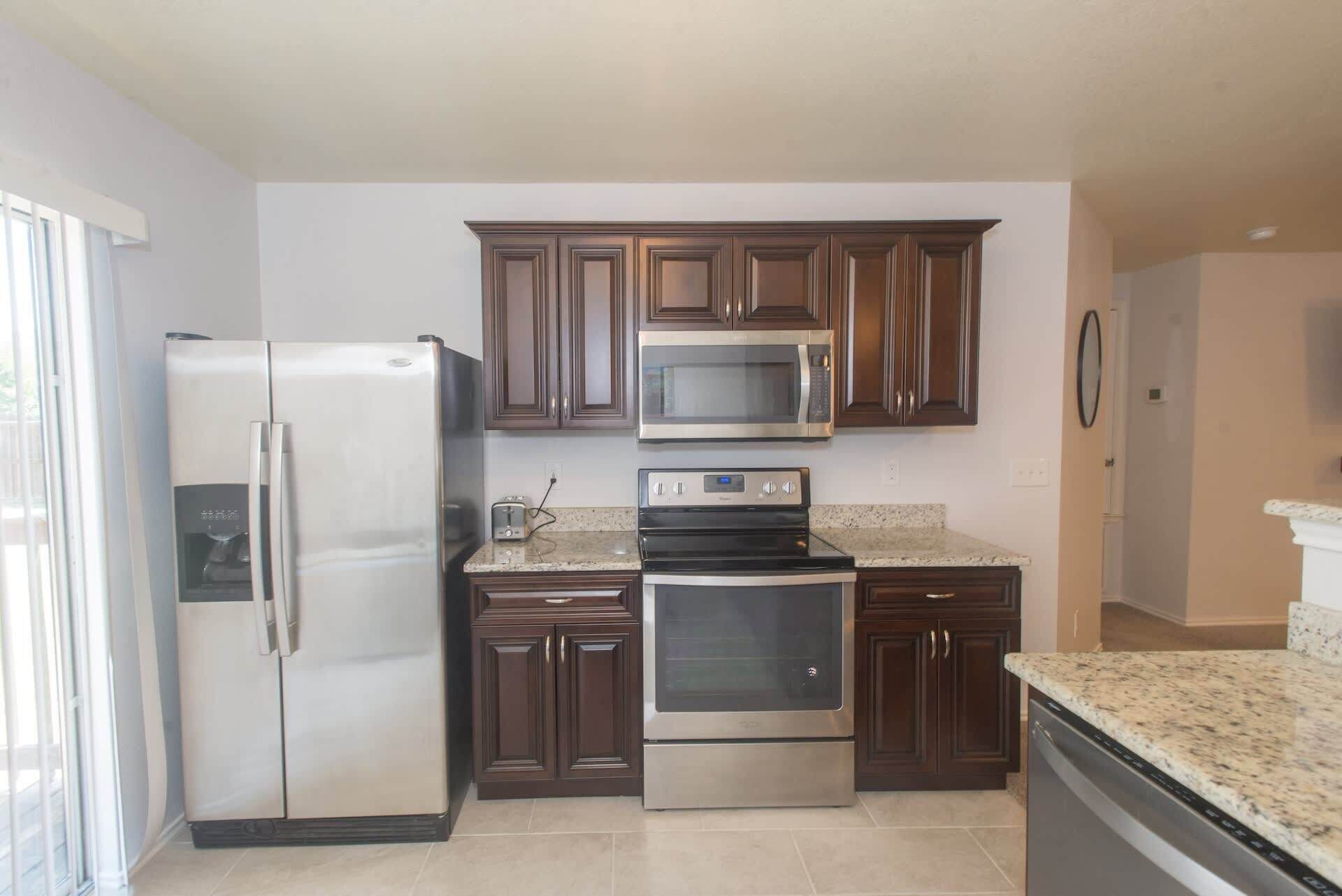 House, Multiple Beds, Patio, Garden View (The San Antone) | Private kitchen | Fridge, microwave, oven, stovetop