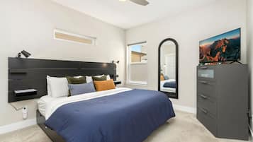 3 bedrooms, desk, iron/ironing board, travel cot