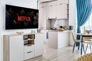 Televisión de pantalla plana 40 cm con canales de televisión por cable