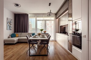 Private kitchen - ARI - AFI Mall Luxurious Apartments (Arad)
