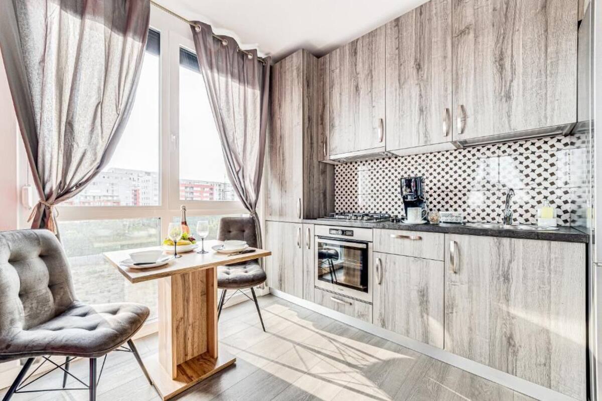 Family Apartment, Balcony, Courtyard View | Laptop workspace, iron/ironing board, free WiFi