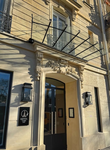 Eiffel Yard Hotel