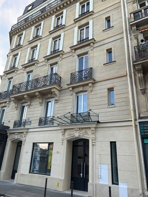 واجهة المنشأة