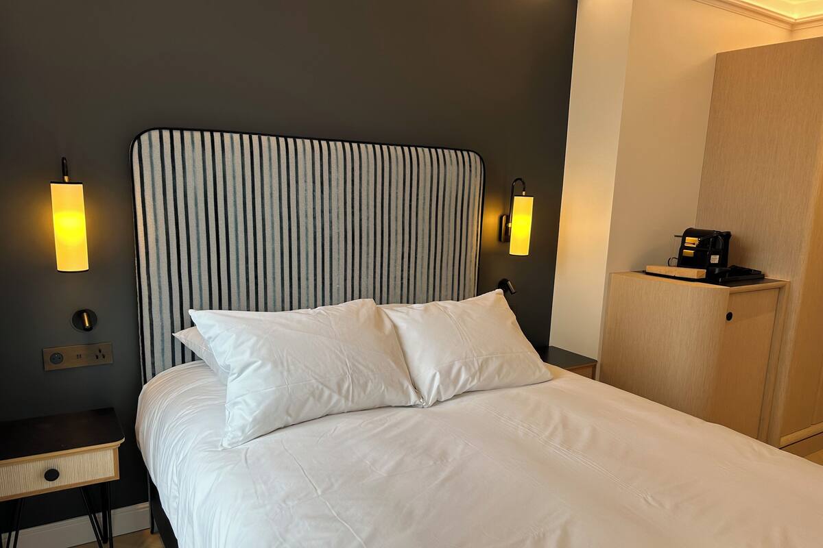 Superior Double Room, City View | Pillowtop beds, minibar, in-room safe, soundproofing