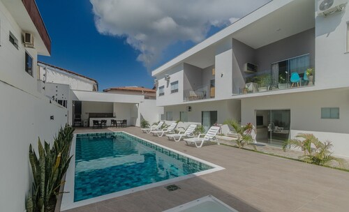 4-bedroom Apart in Condominium With Pool Vif0104
