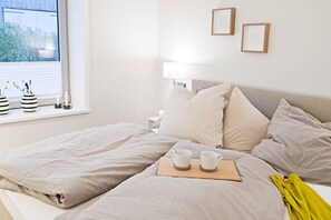 1 bedroom, WiFi, bed sheets - Op`n Diek - Beautiful Holiday Apartment with Sauna and Terrace (Fehmarn)