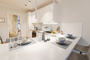 Fridge, oven, stovetop, dishwasher - Klöönstuuv – New Holiday Apartment with Sauna and Terrace (Fehmarn)