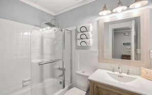 ヘアドライヤー、タオル