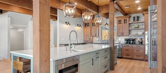 The Ranch at Bear Lake | 7BR Lodge w/ Hot Tub, Theater & Reserve Beach