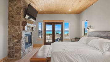 7 bedrooms, desk, free WiFi, bed sheets