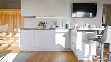 Kühlschrank, Ofen, Herdplatte, Geschirrspüler