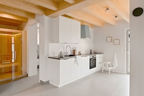 Refrigerador, horno, placa de cocina, lavavajillas
