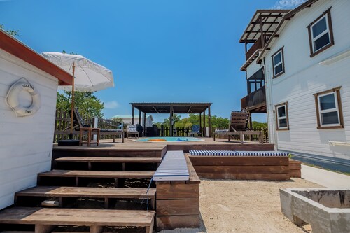 Casa Sirena Belize - Studio 1 Caye Caulker, Queen Size Bed w/Pool!