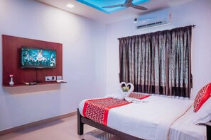 Deluxe Double Room, Balcony, City View | Desk, laptop workspace, free WiFi