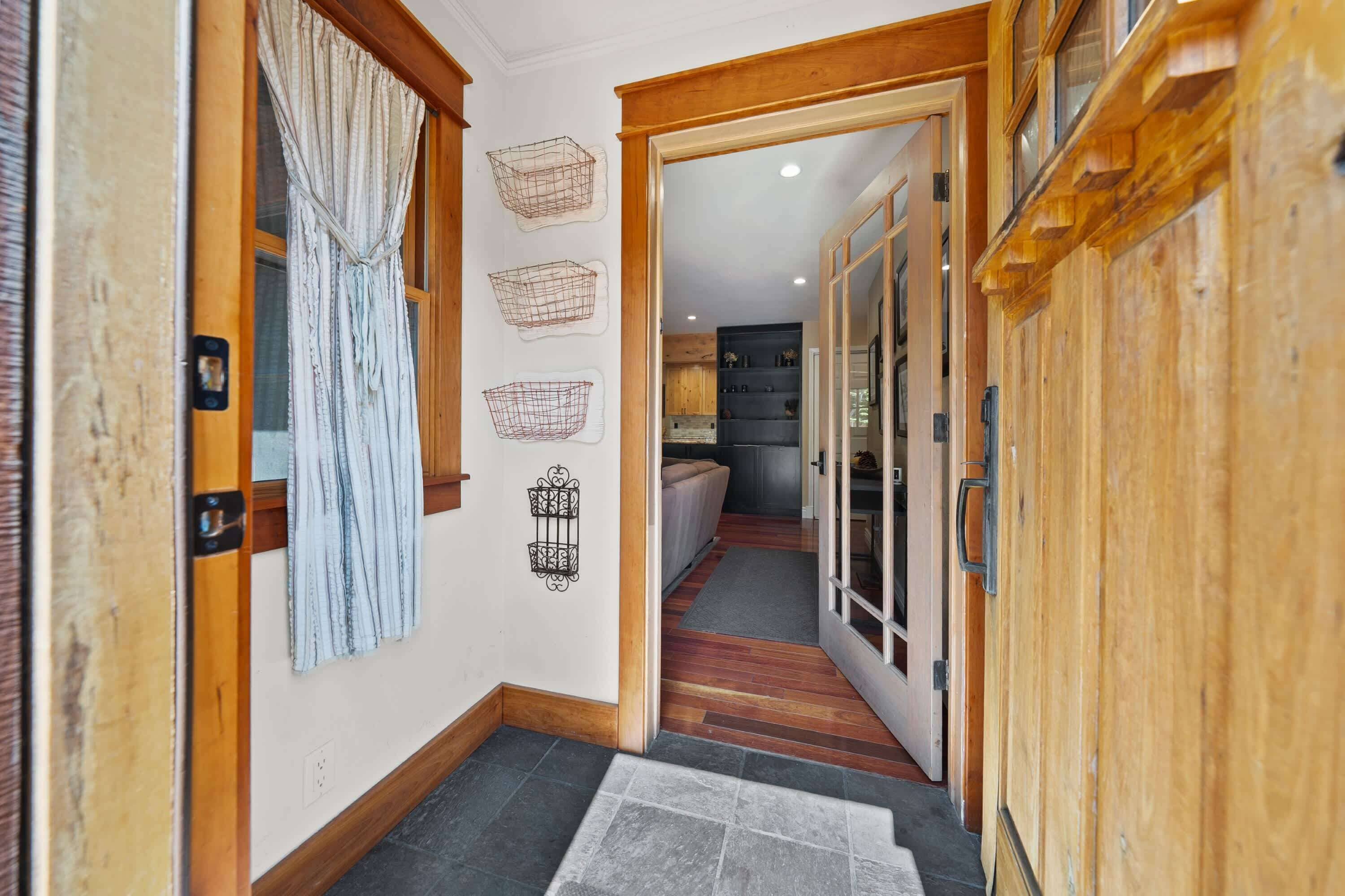 Casa, varias camas, patio, vista al jardín (Cozy Aspen Haven) | Interior