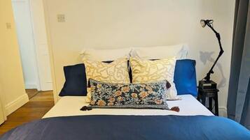 1 habitación, wifi y ropa de cama