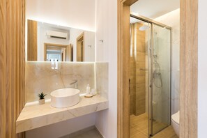 2 bedrooms - Villa Santa Irini 3 - With Heated Pool (Rethymno)