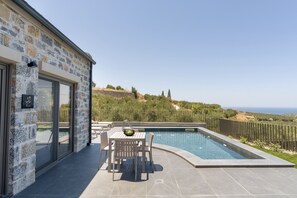 Casa, para fumadores | 3 habitaciones 