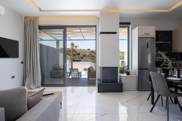 2 bedrooms - Villa Me - With Private Pool (Mylopotamos)