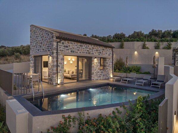 Villa, para fumadores | 9 habitaciones 