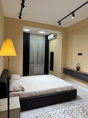 1 bedroom, iron/ironing board, free WiFi, bed sheets