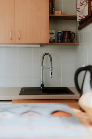 Frigorifero, microonde, forno, lavastoviglie