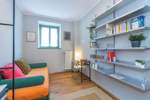 Cunas, wifi gratis y ropa de cama