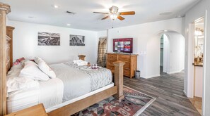 5 bedrooms, iron/ironing board, travel cot, WiFi