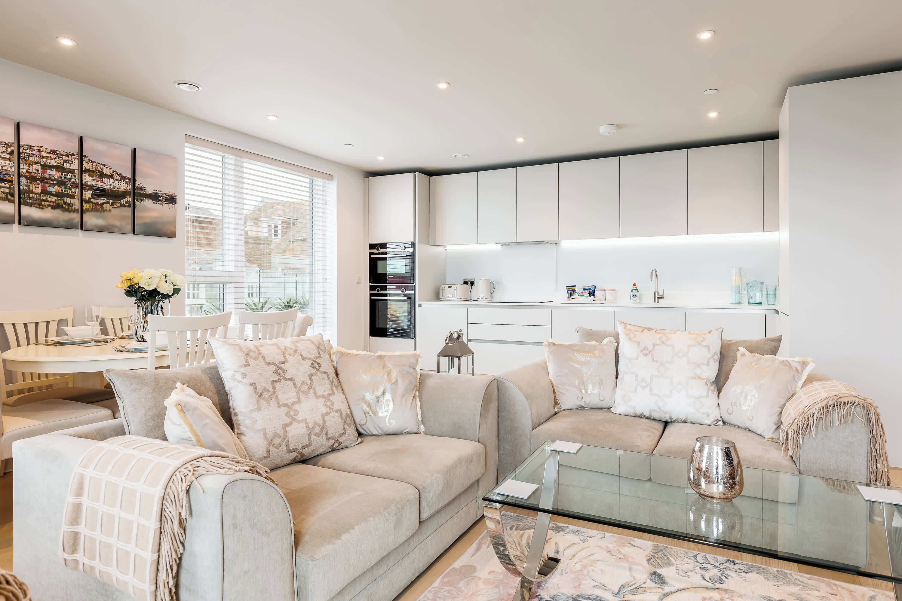 تلفزيون، مكتب