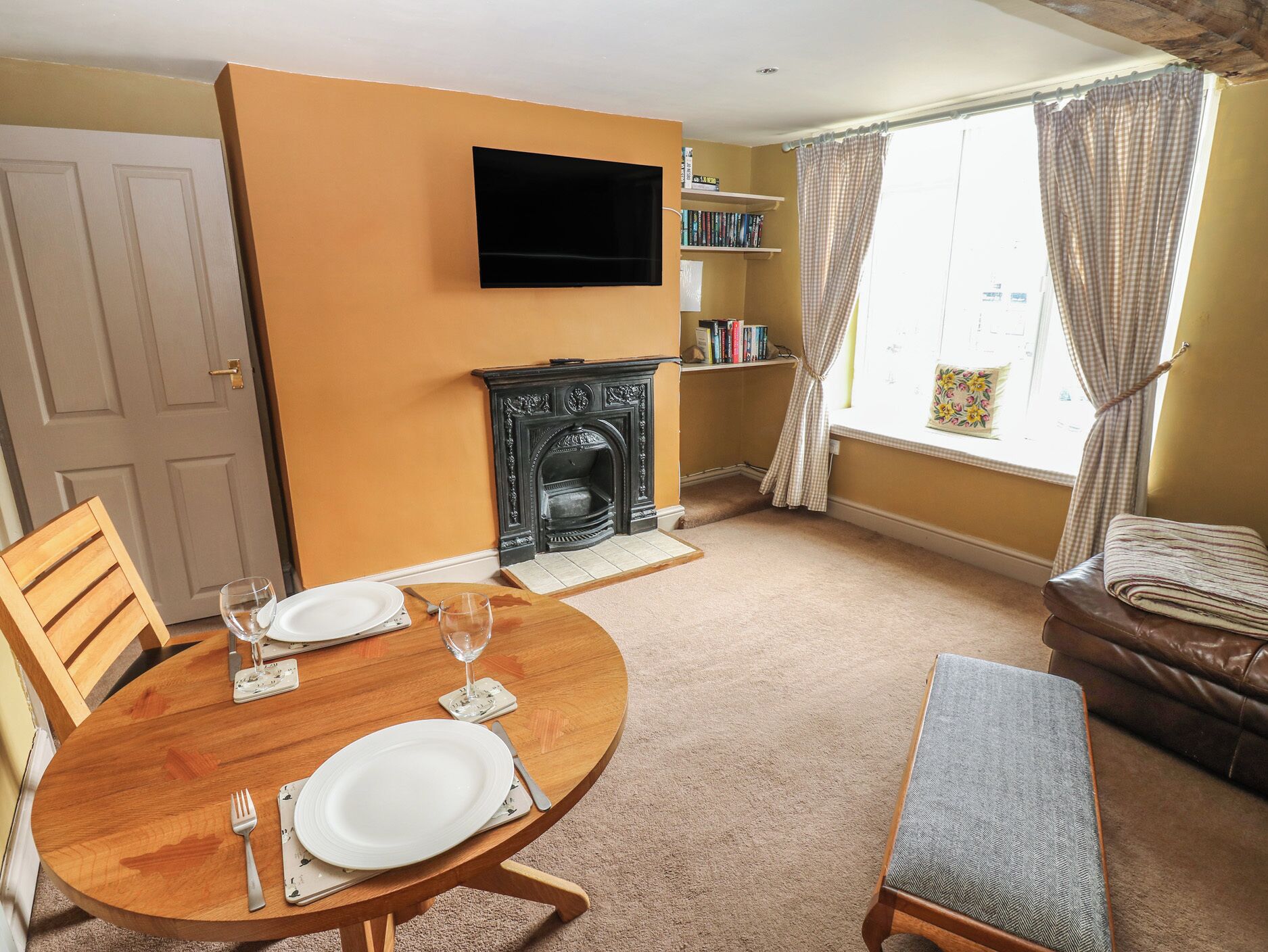 Cottage | Interior