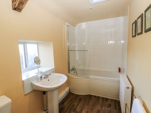 Shower - Ewe Cottage (Ripon)