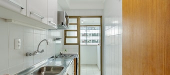 Apto 2 Quartos c/ Churrasq. e Garagem ROY0401