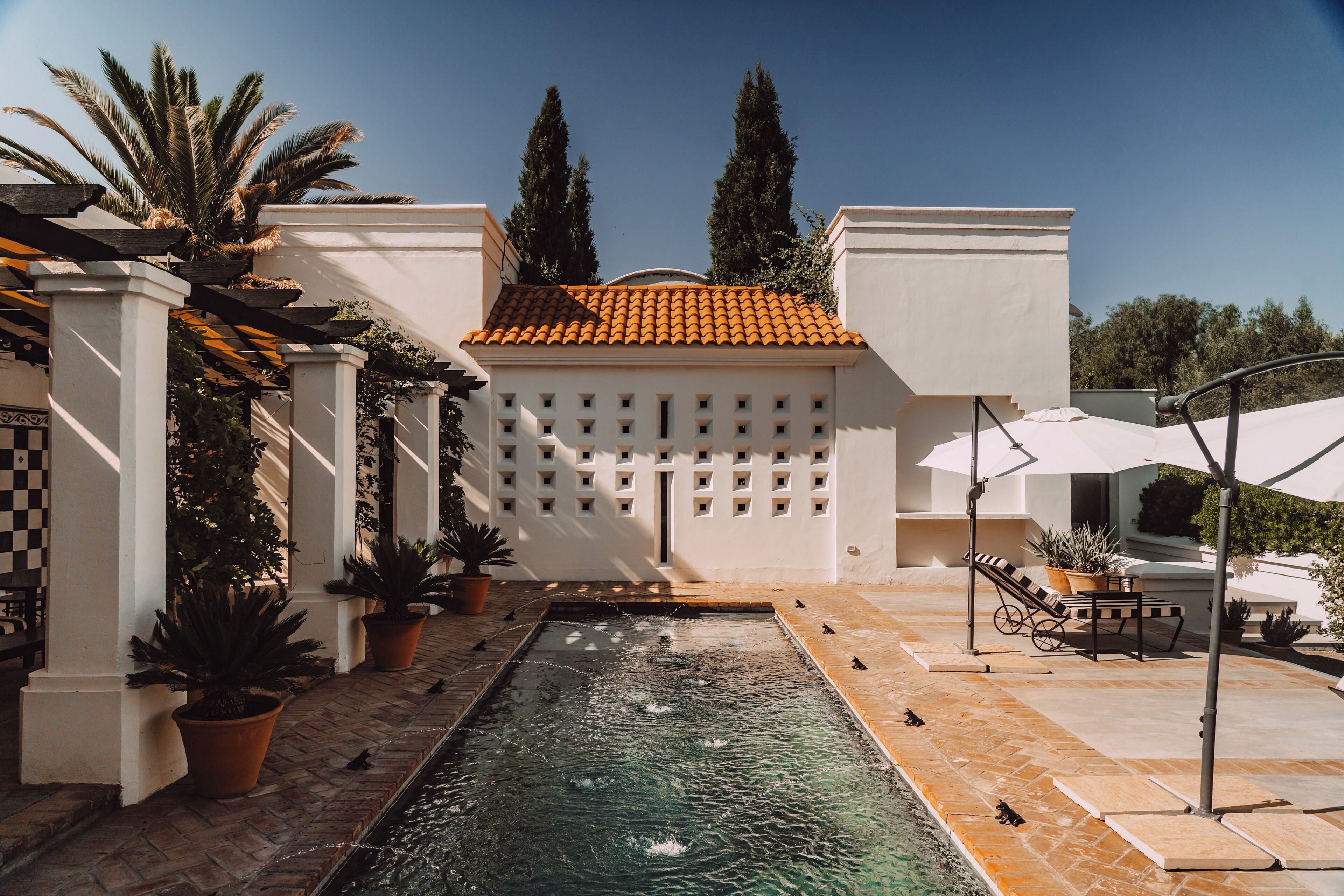 Outdoor pool, free pool cabanas