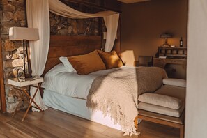 Vineyard Villa | Skrivebord, strykejern/-brett og wi-fi (inkludert)