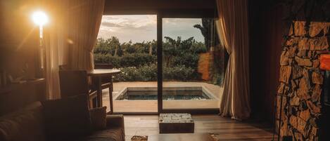 Free minibar, desk, iron/ironing board, free rollaway beds