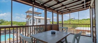 Casa Sirena Belize - Sirena House Caye Caulker, King Size Bed w/ Pool!